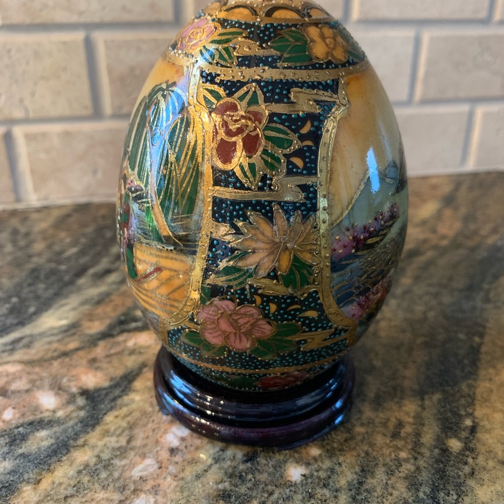 Handcrafted Oriental Decorative Egg with Stand - Picture 2 of 7